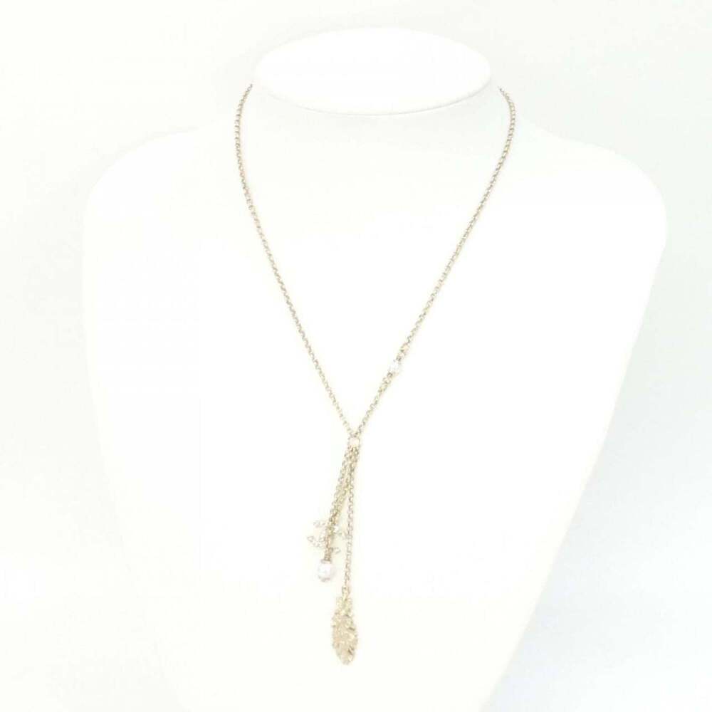 CHANEL Authentic White Necklace - Picture 5 of 5